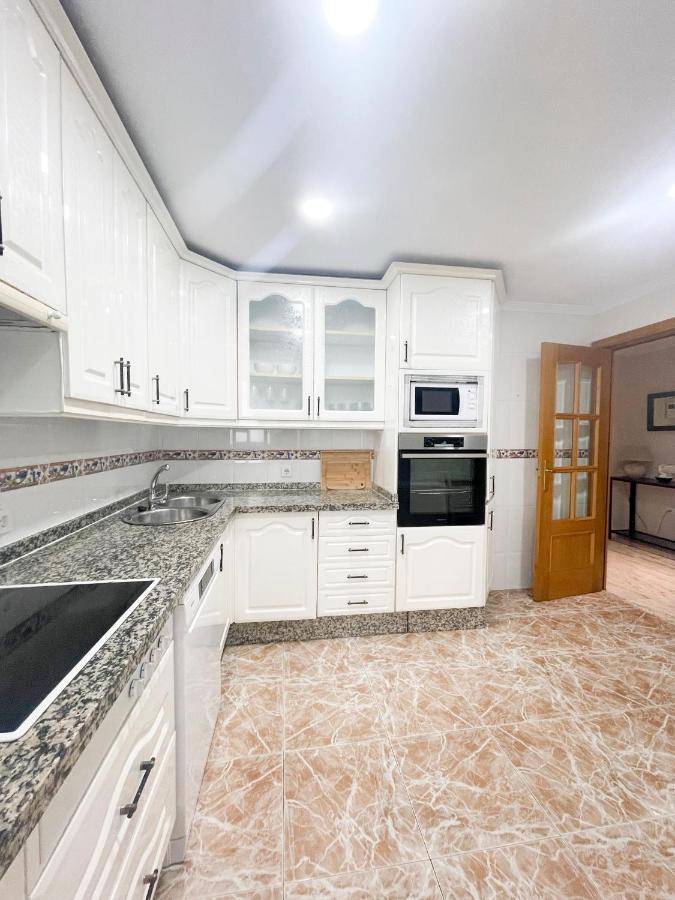 Holidays2Malaga Tomas De Echeverria 150 Mts To Beach & High Speed Wifi & Parking Apartment Exterior photo